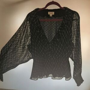 Allison New York Sheer Long Sleve Top Size M